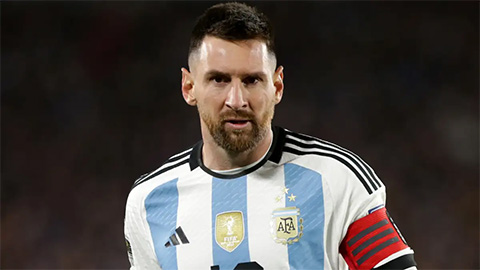 Messi dính chấn thương?
